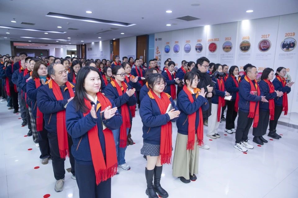 8591738741200_.pic.jpg 8591738741200_.pic.jpg